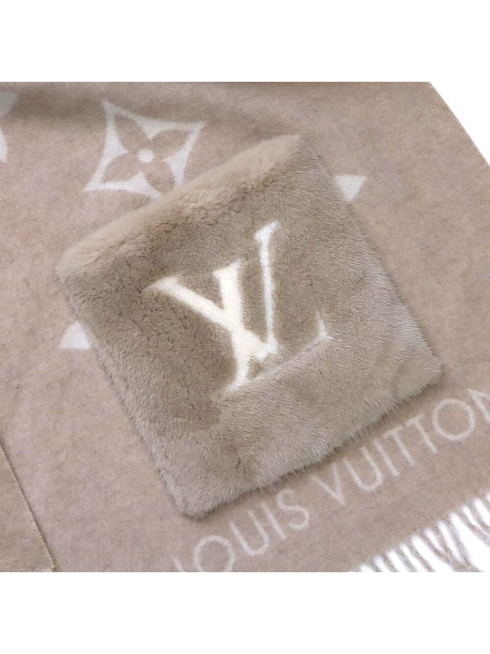 Louis Vuitton Muffler Cold Reykjavik Cashmere 100% Beige Scarf - Picture 4 of 8